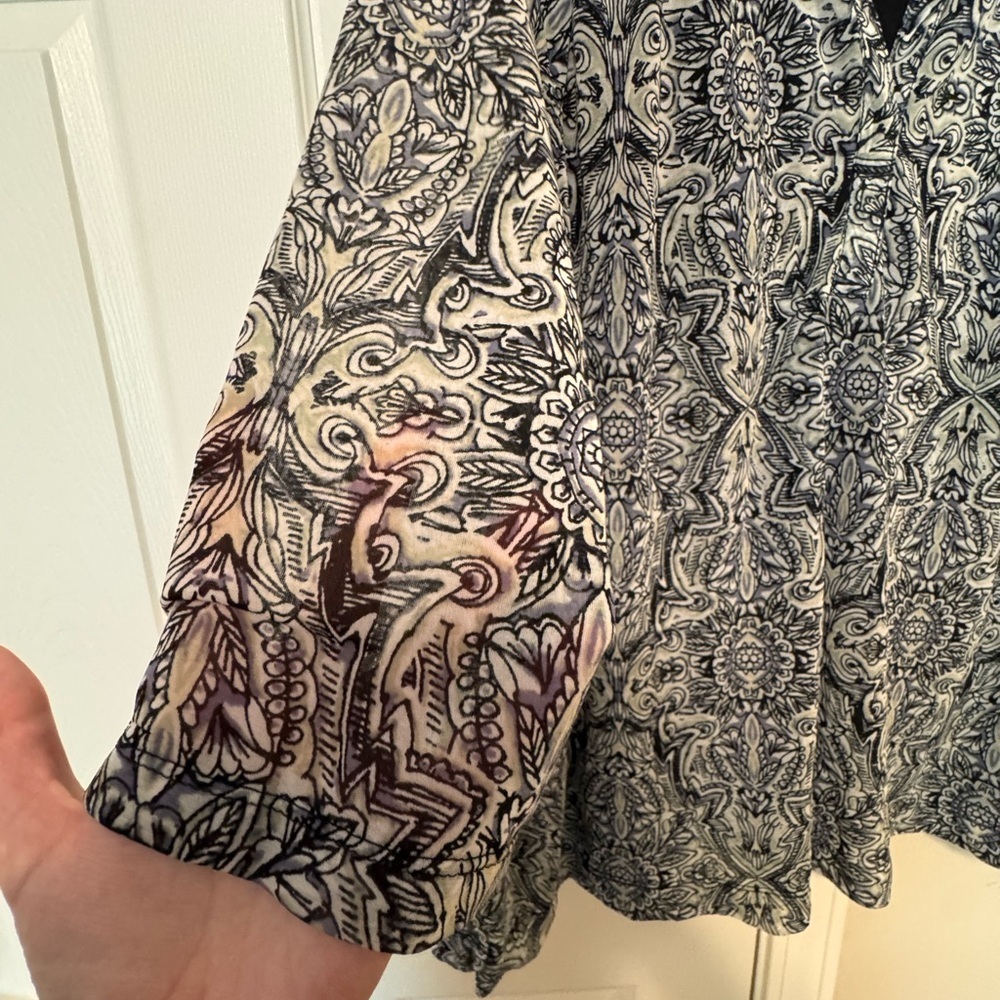 Croft & Barrow Black and White Paisley Blouse - Picture 3 of 5